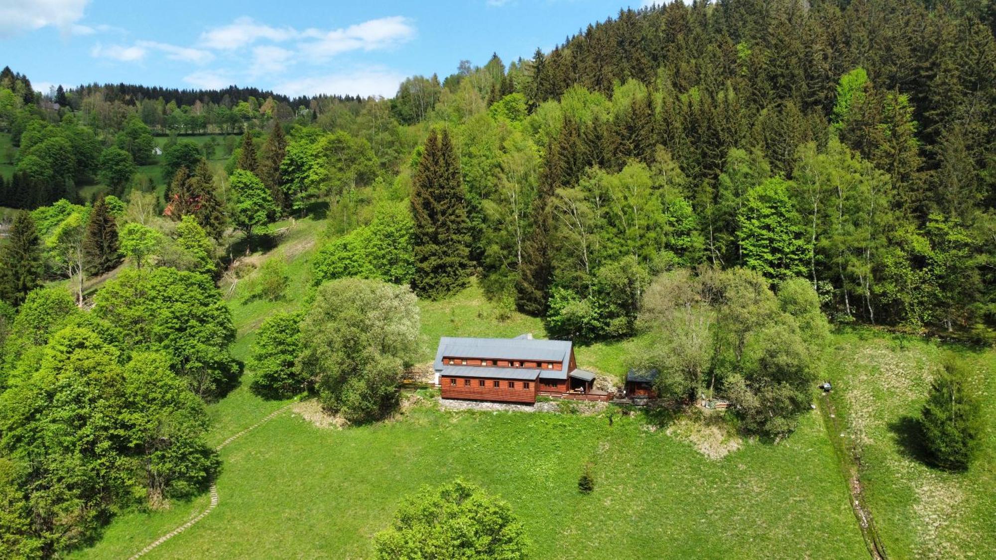 Roubenka U 2 Pratel Vila Pec pod Snezkou Exterior foto